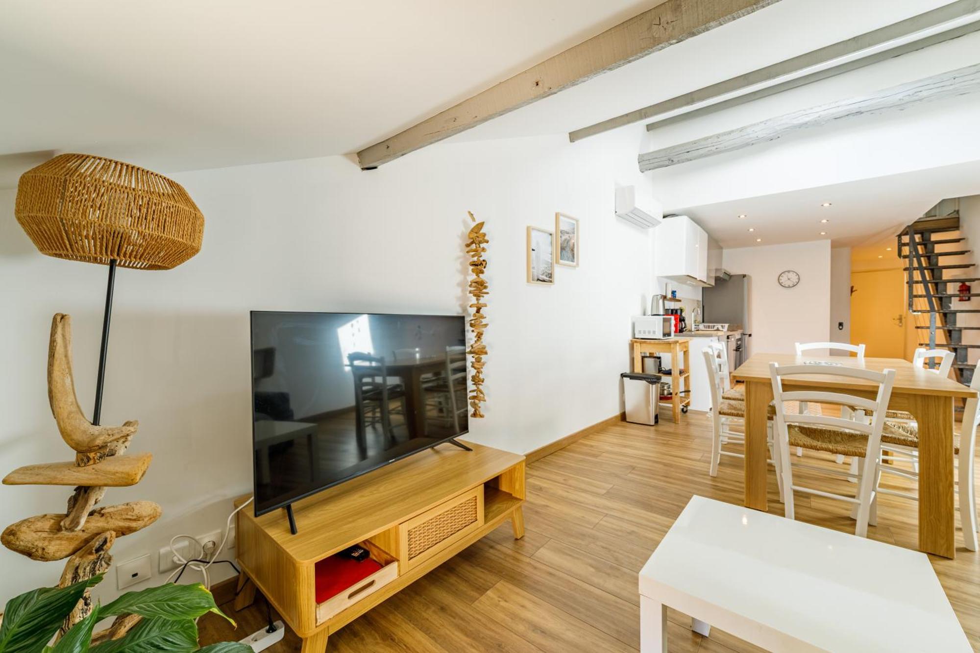 Appartement T3 De Tourisme Voltaire *